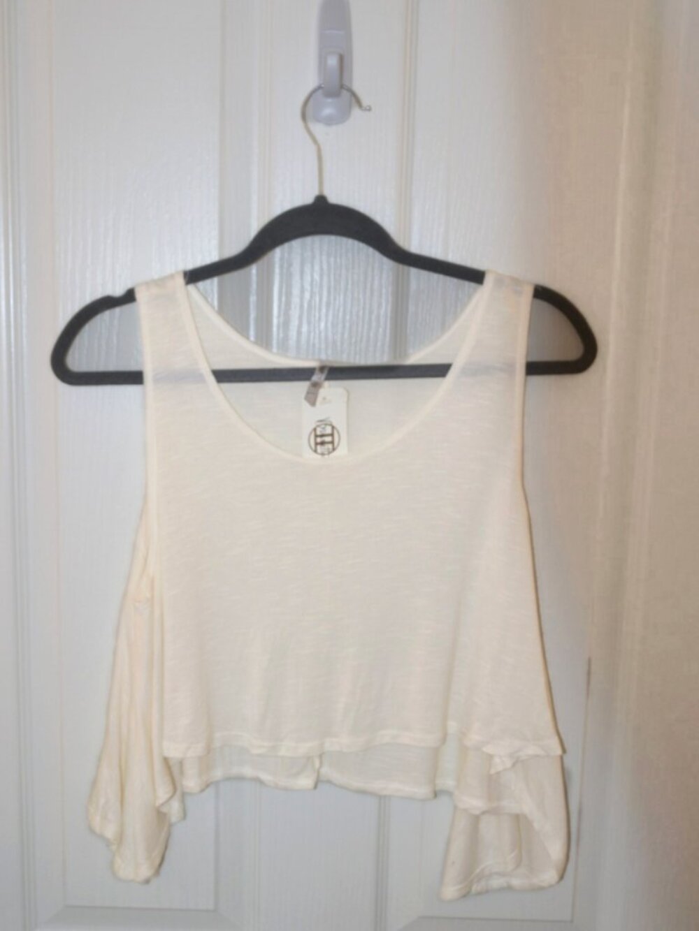 NWT Heart & Hips Cream High Low Tank Top Flowy Layering Top Size Medium